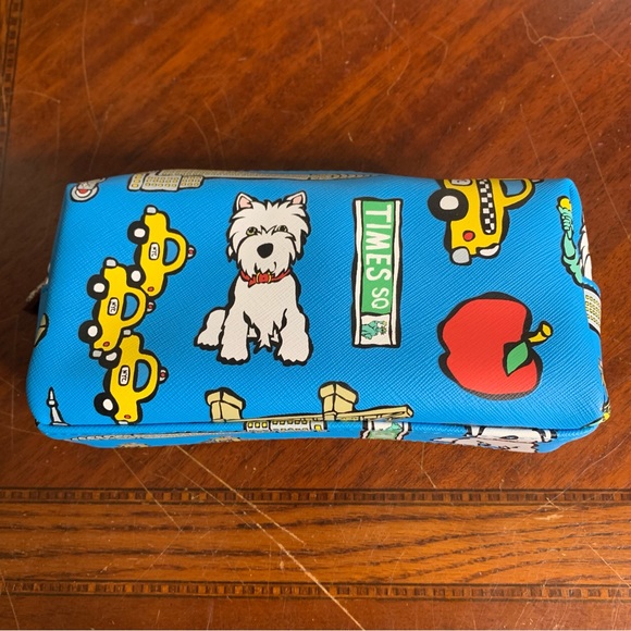 NWOT Marc Tetro Westie New York Makeup Pencil Case - Picture 1 of 7